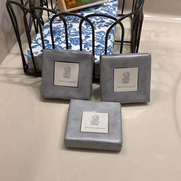 The Ritz-Carlton Hotel Bar Soap 3 Bars Square New Wrapped - Picture 1 of 6